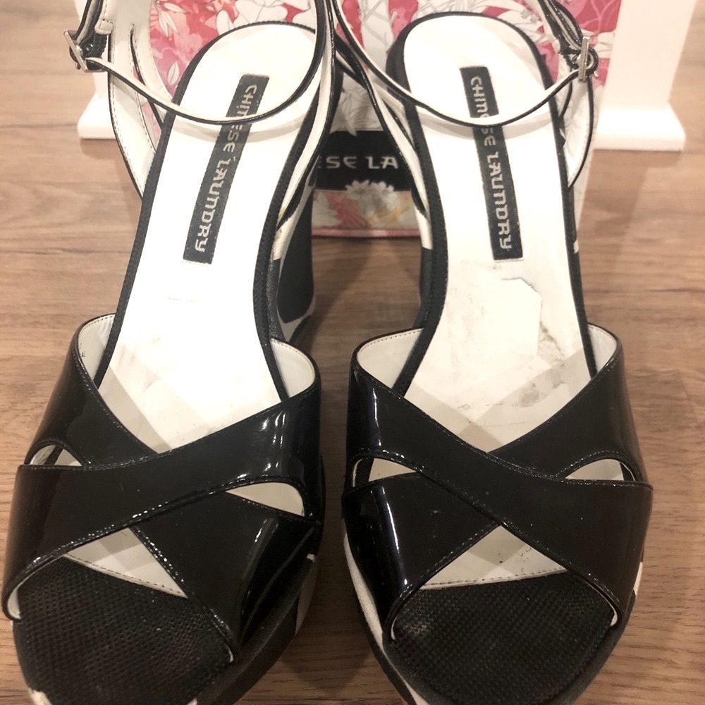 Wedge heels - Picture 2 of 3